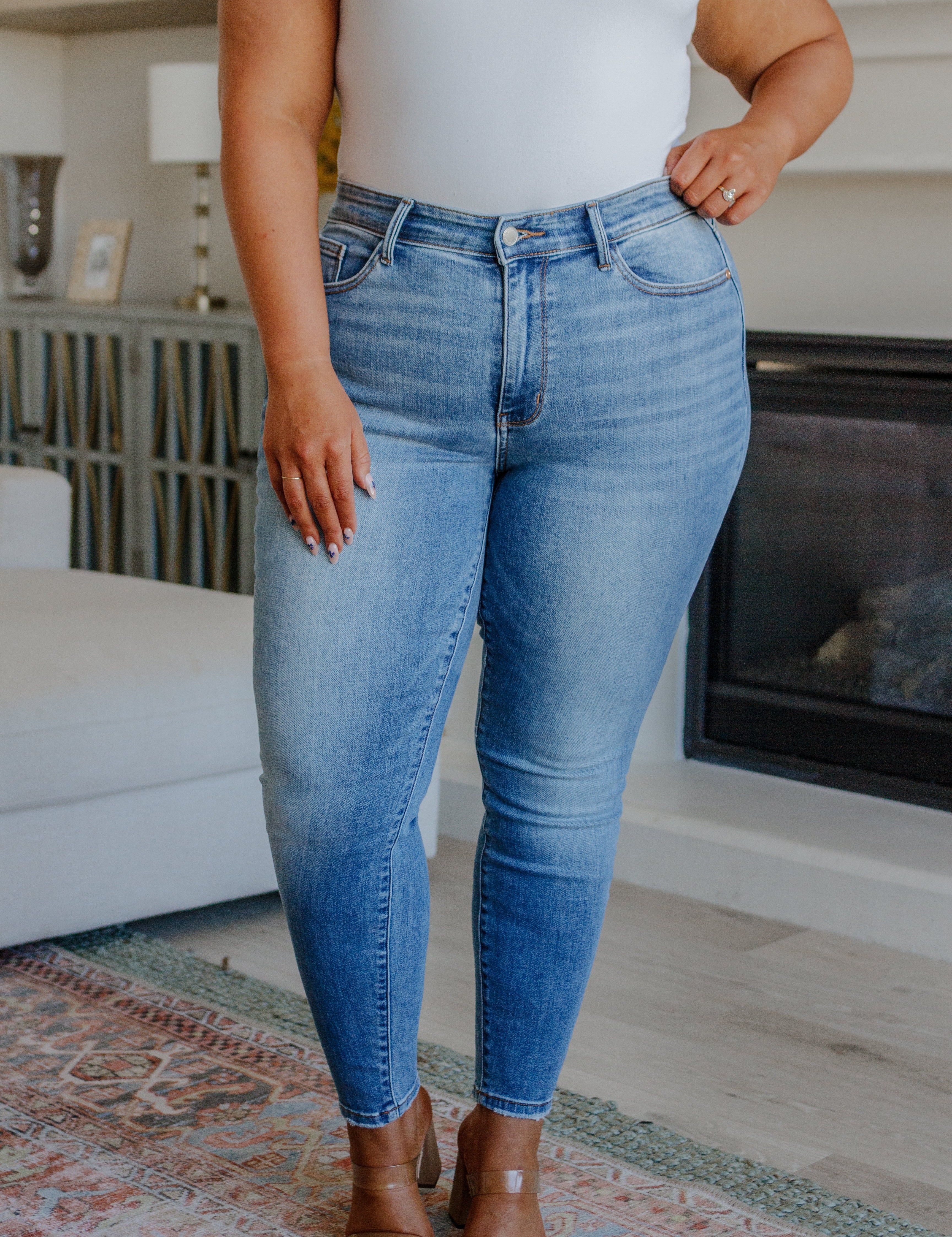 CatherineMidRiseVintageSkinnyJeans32.jpg