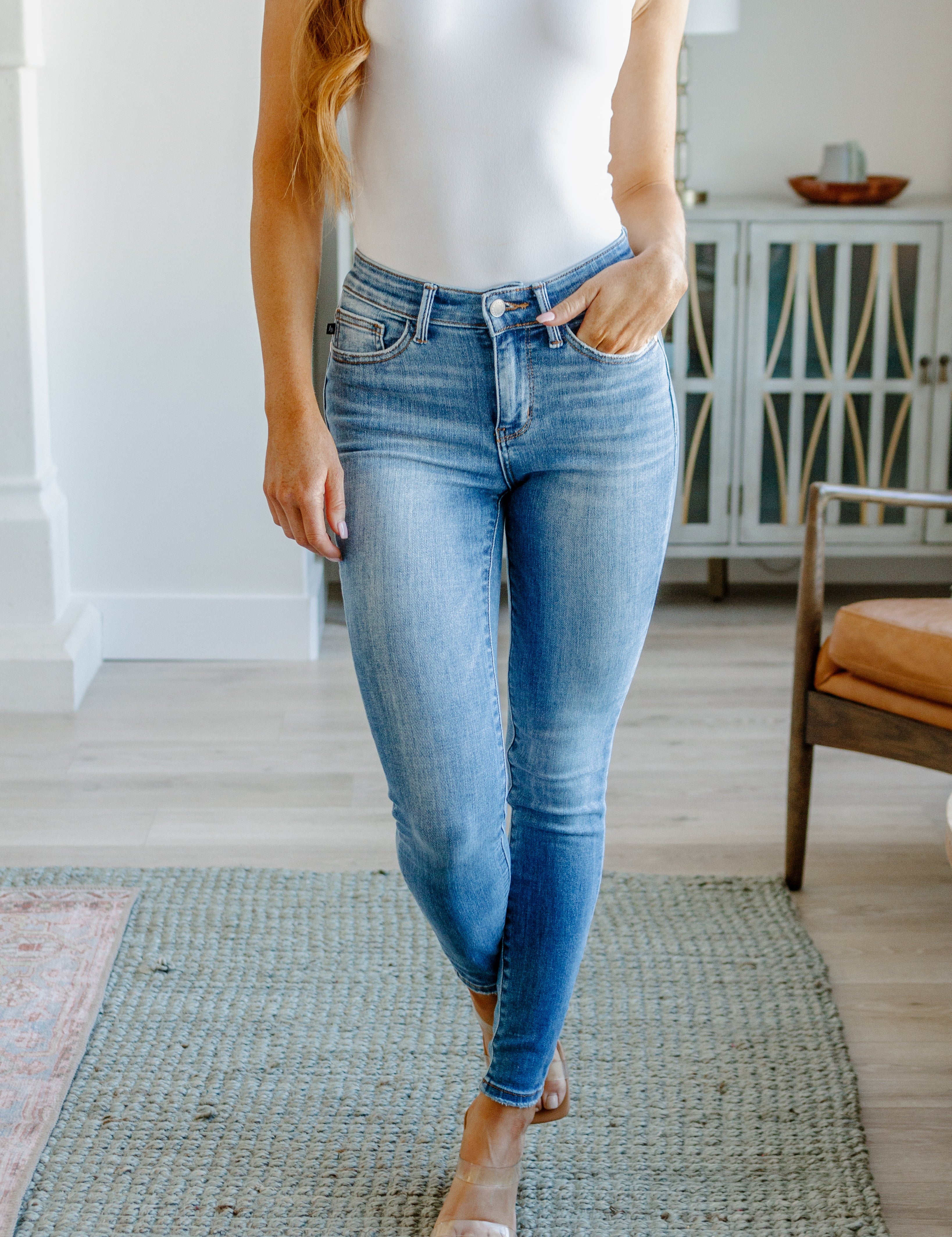 CatherineMidRiseVintageSkinnyJeans7.jpg