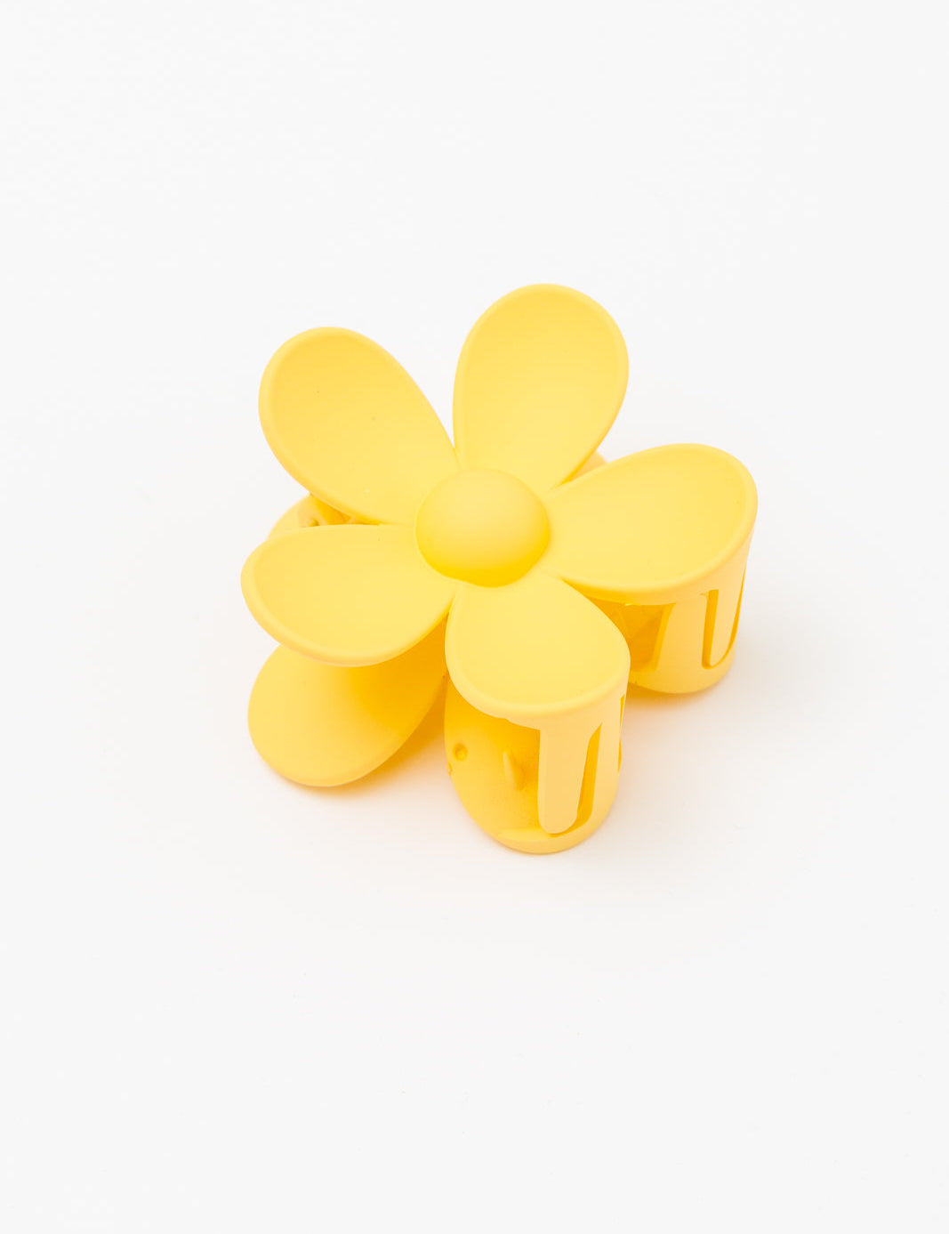 DaisyClawinYellow.jpg