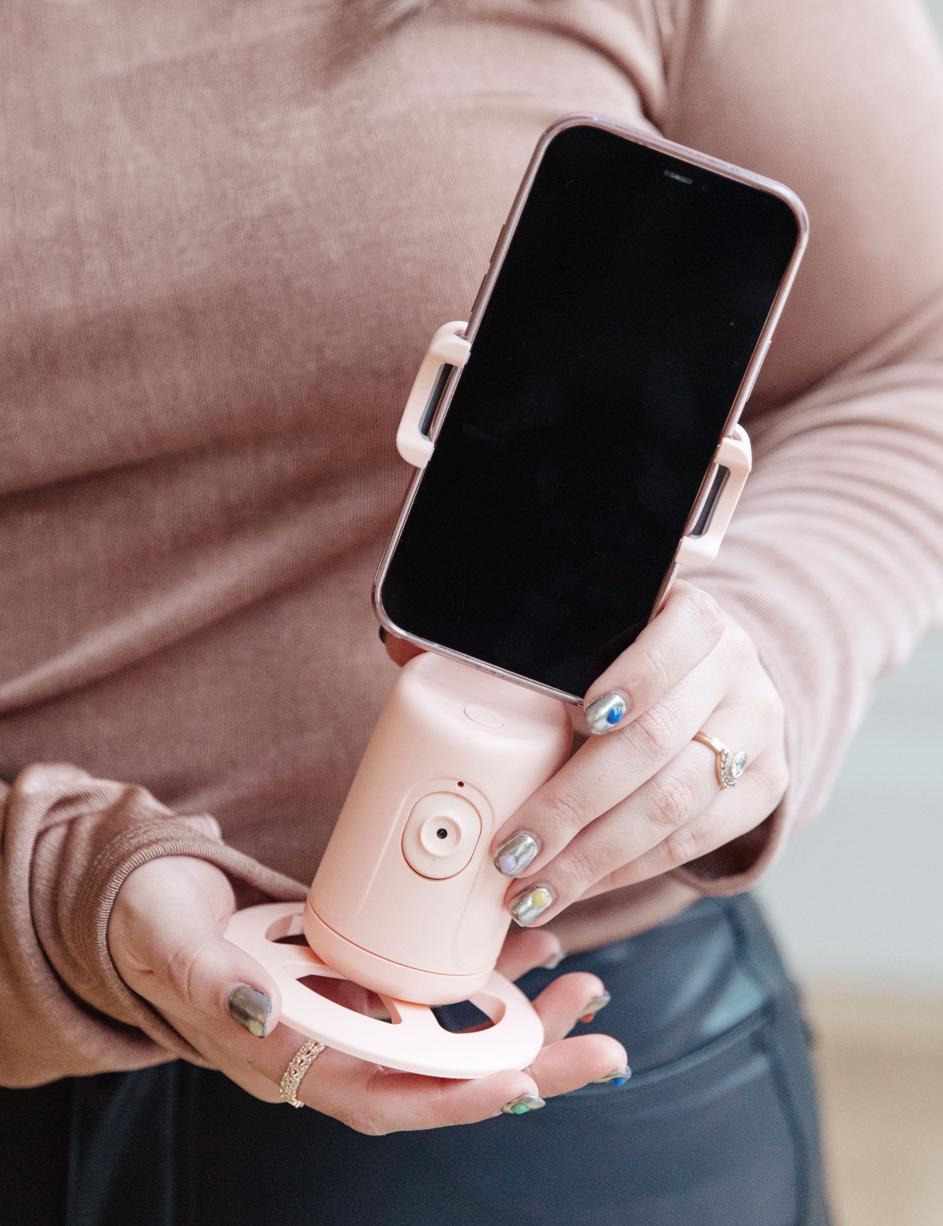 FaceTrackingSmartTripodinPink3.jpg