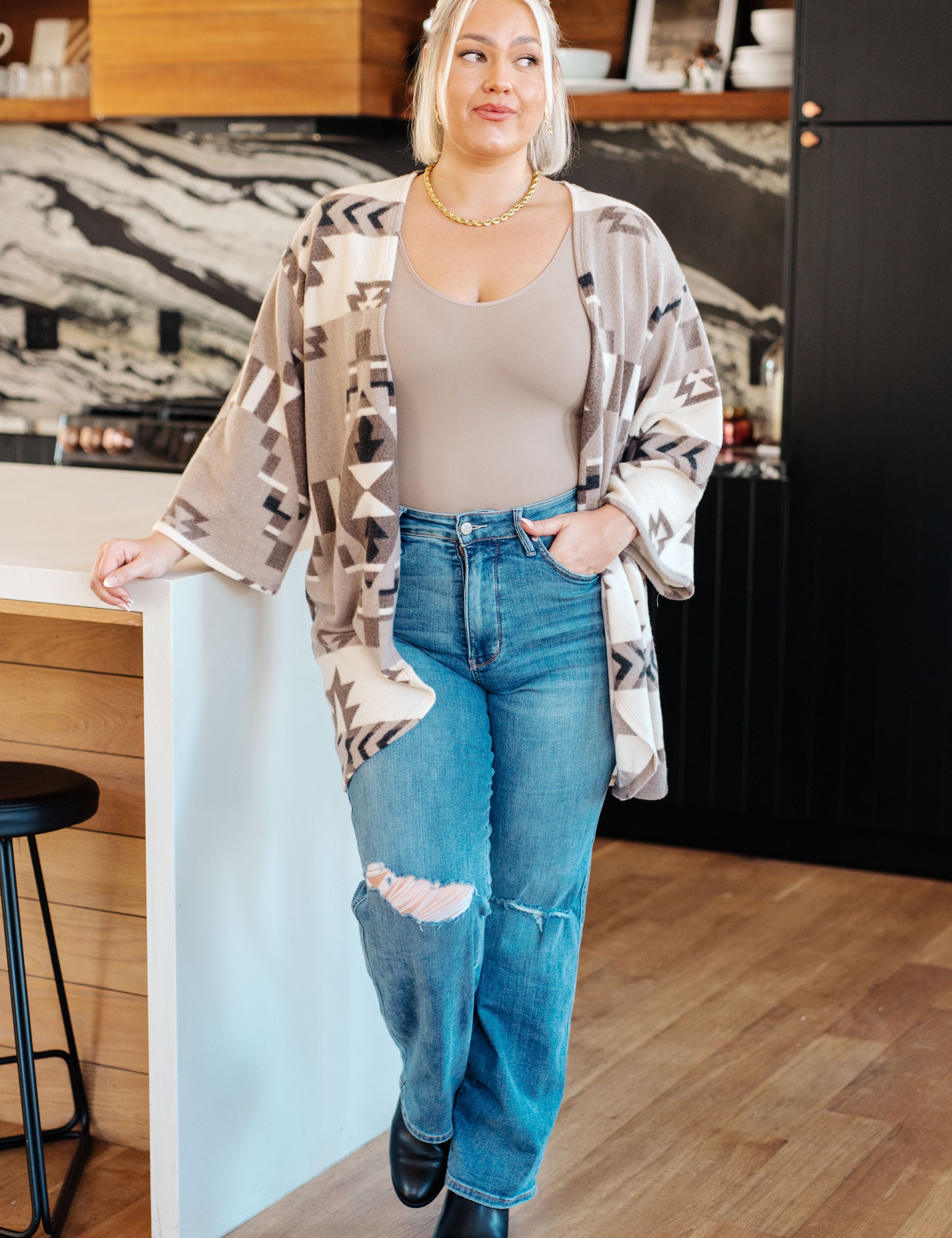 FullofCharacterBlanketKimono1.jpg