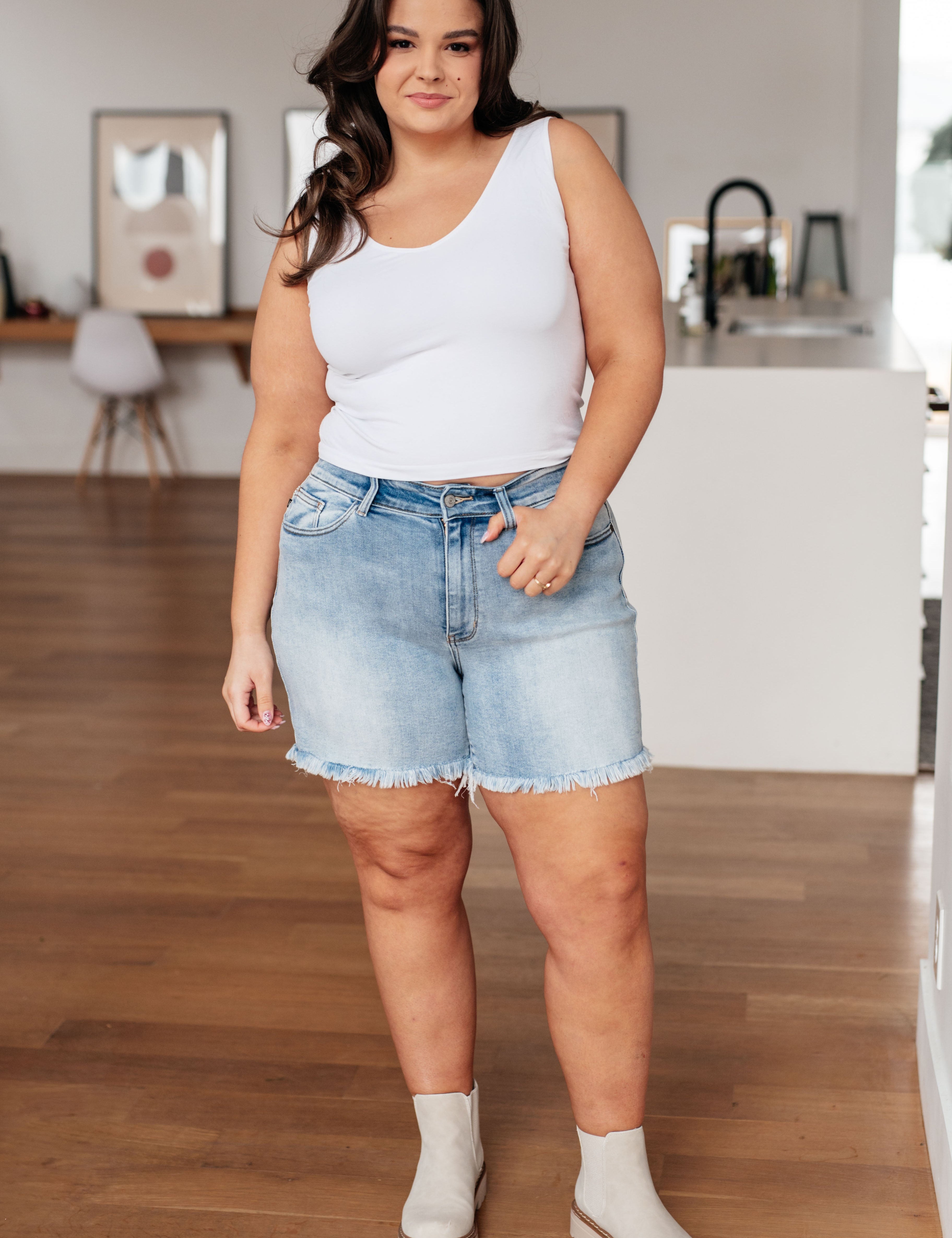 JennyHighRiseCutoffDadShorts2.jpg