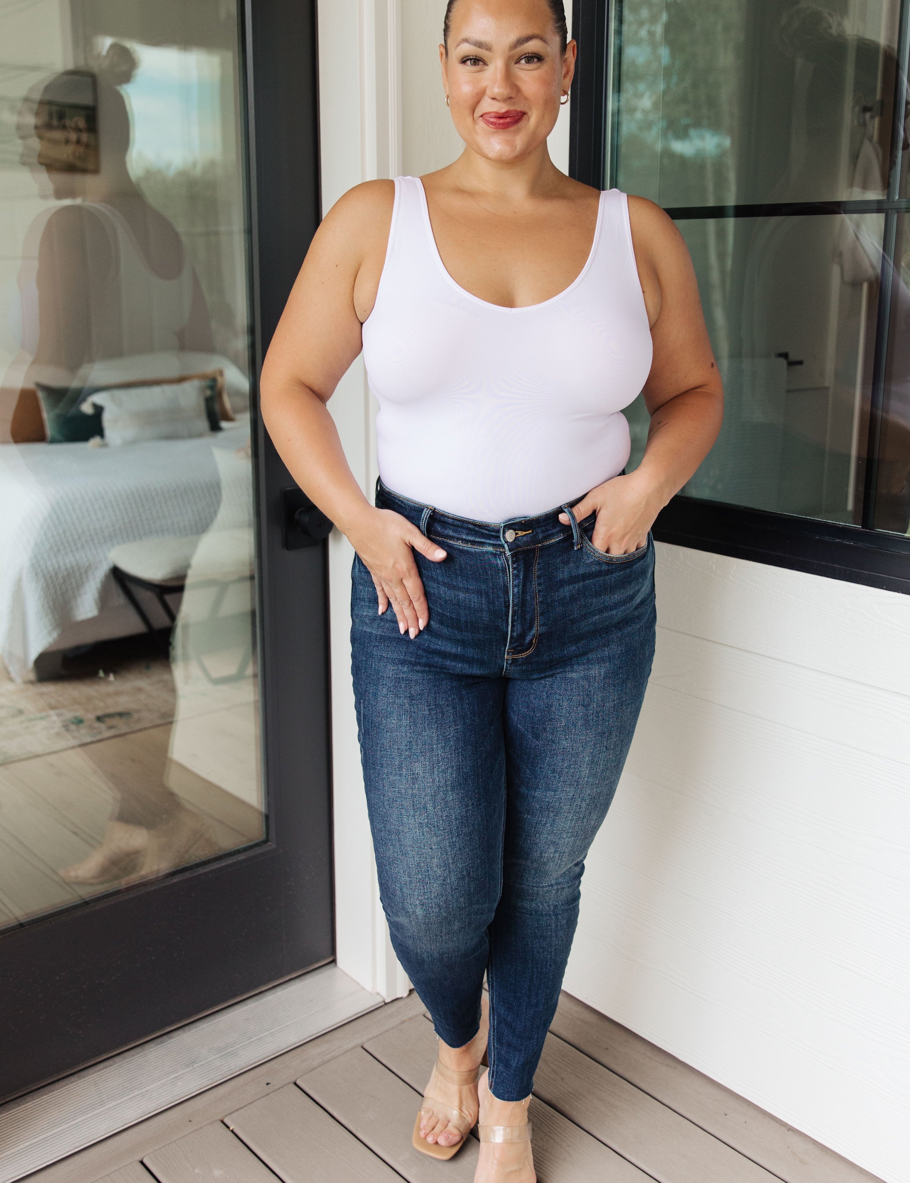LydiaMidRiseVintageRawHemSkinnyJeans8.jpg