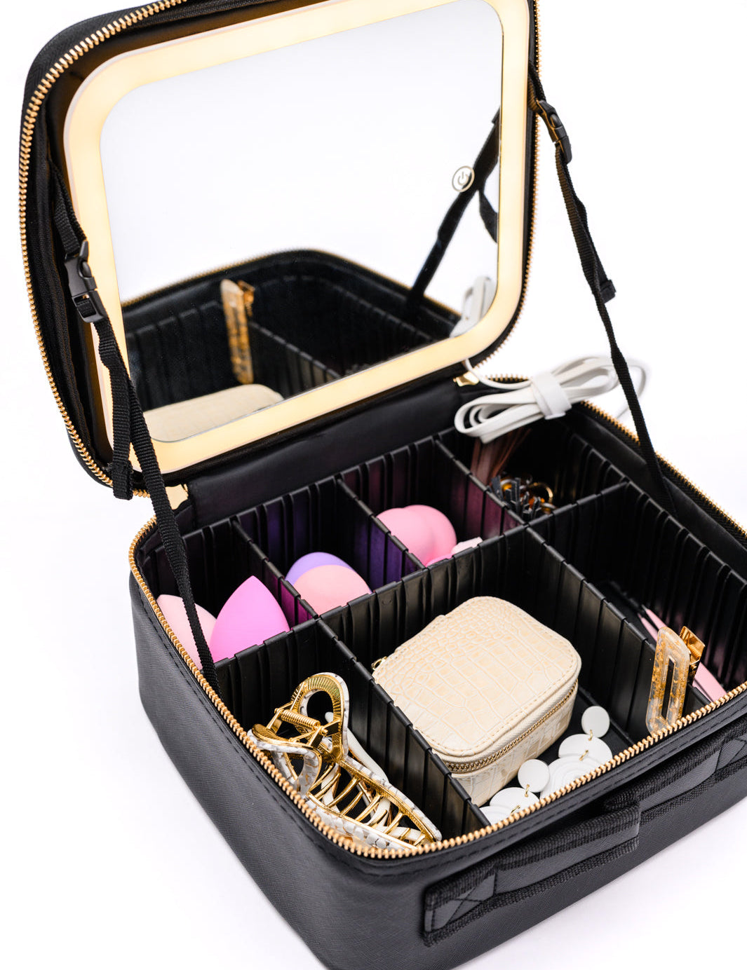 She_sAllThatMakeupCase0004.jpg