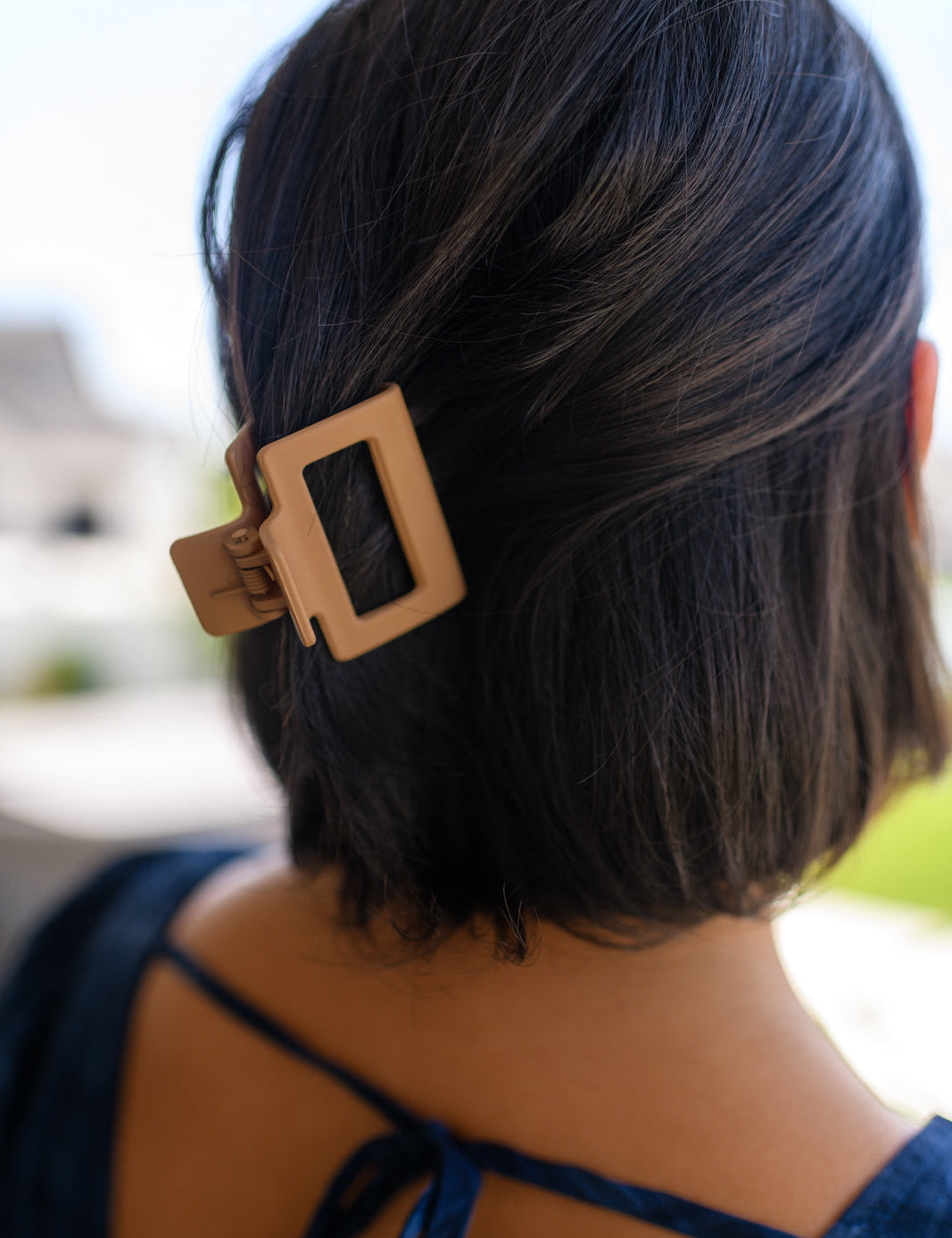SmallSquareClawClipinLightBrown3.jpg
